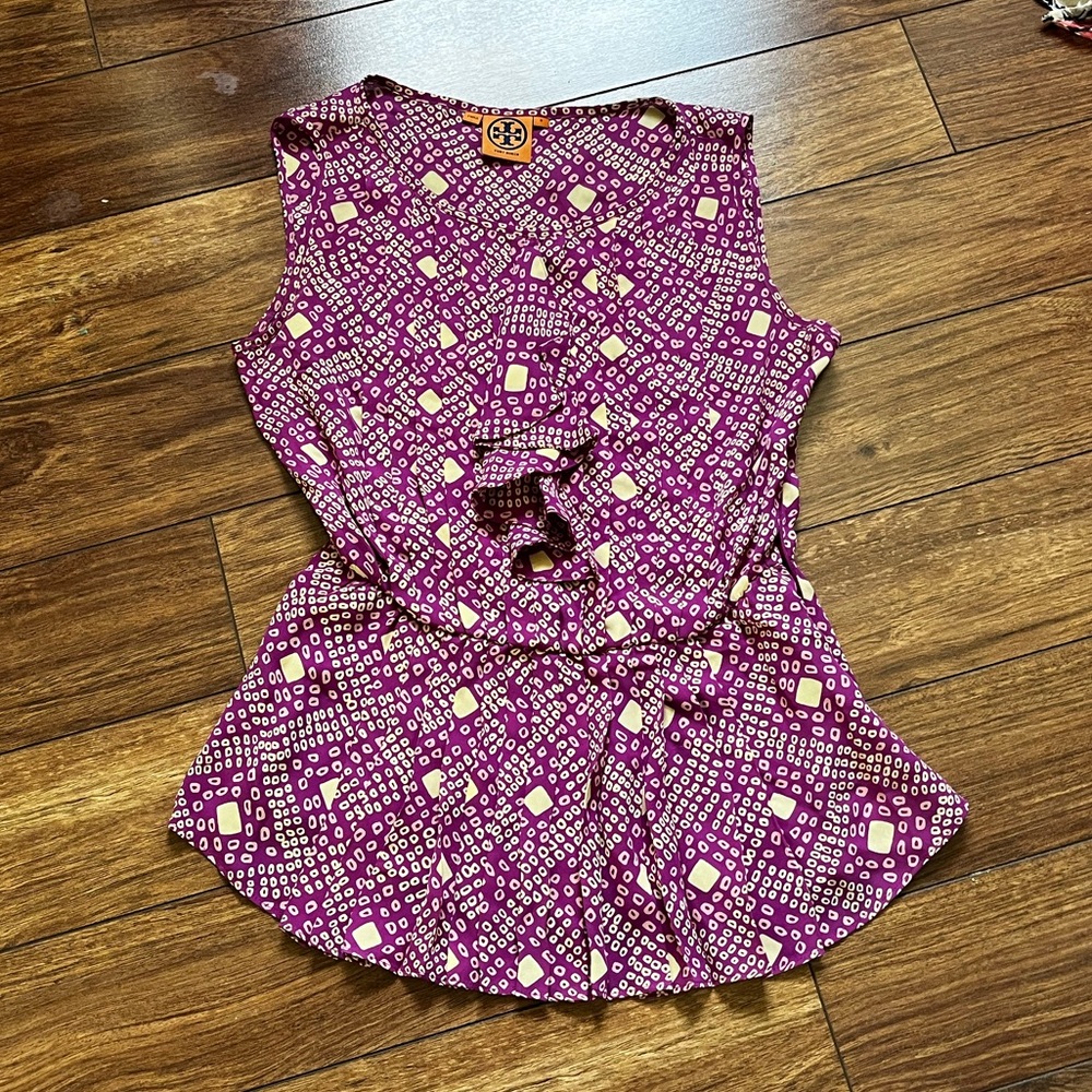 Very cute top, I just never reach for it